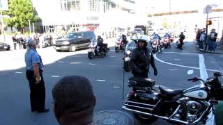 Obama motorcade entering Intercontinental Hotel San Francisco Feb 16 2012 [upl. by Silvanus635]