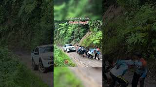 Strada 4x4 Nangis di Tanjakan Kayu Kalek Muaro Aie Alpa [upl. by Lola]