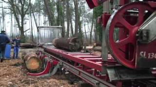 Une scierie mobile à St Julien en Born dans les Landes [upl. by Oneladgam]