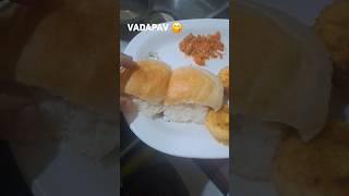 Mumbai cha vadapav 😋 viral food recipe vadapav [upl. by Natie243]