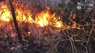 Cinco incendios forestales activos en Cantabria [upl. by Picardi]