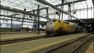 VIA Rail Train 42 departs Torontos Union Station [upl. by Merl88]