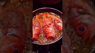 How to cook fried fish menpachi in Hawaii cooking fish cookingfish [upl. by Nairoc]