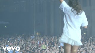 Disclosure  White Noise Live From Alexandra Palace ft Aluna [upl. by Gnagflow809]