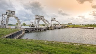 Zo wissel je een vizierschuif bij stuwensemble Nederrijn en Lek  Timelapse [upl. by Schwing]