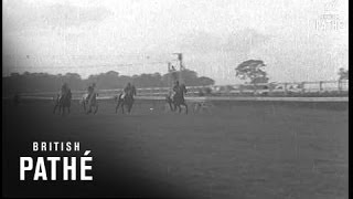 Hurdle Race  Northolt 1938 [upl. by Emil]