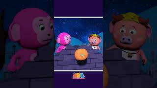 La calabaza de Halloween tuvo una gran caída 🎃 shorts halloween hooplakidzenespañol [upl. by Annibo790]