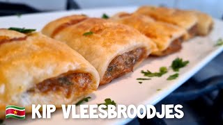 🇸🇷 Kip vleesbroodjes recept kipbroodjesSurinamese chicken meat bread [upl. by Utir]