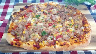 Proste ciasto na pizzę  Domowa pizza  Nasze dania [upl. by Kabab]