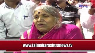 Sindhutai Sapkal support Babasaheb Purandare [upl. by Ahsenit207]