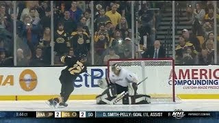 Jarome Iginla goes topshelf in shootout [upl. by Branden521]