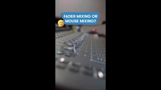 🤔 Fader or mouse mixing 📷 Vanessa Flores [upl. by Eraste]