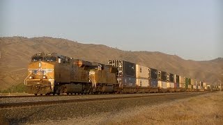 Tehachapi Pass UP meet Sunset shots and More [upl. by Ilrak865]