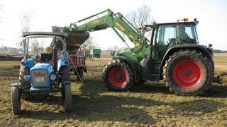 Fendt Favorit 716 mit Stoll F71 Frontlader Aufräumen  Hackschnitzel [upl. by Gerardo]