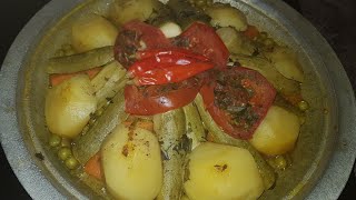 طاجين باللحم و الخضروات خفيف وبنين دايزو الكلام 🥕🍅🥒🌶👌👌 [upl. by Akilegna]