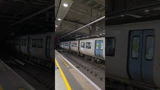 700109 arriving at London St Pancras with a Thameslink service to Horsham train [upl. by Evoy]