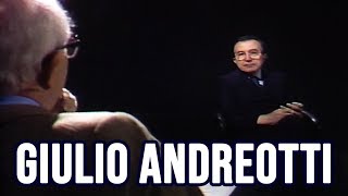 GIULIO ANDREOTTI intervistato da Enzo Biagi [upl. by Andeee545]