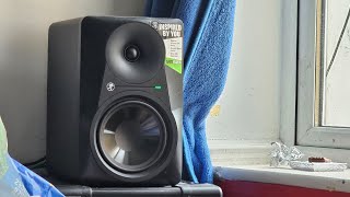 Mackie MR624 Subby Bass Test [upl. by Adnirb]