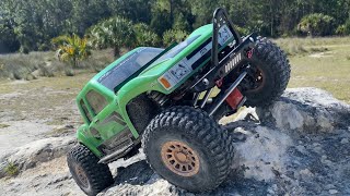 Axial SCX6 proline cliffhanger body and metal upgrades making all the lines look easy [upl. by Tserrof]