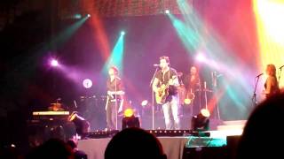 Nick amp Simon  Opening Fier concert  Vlinders  Antwerpen Lotto Arena [upl. by Solracsiul]