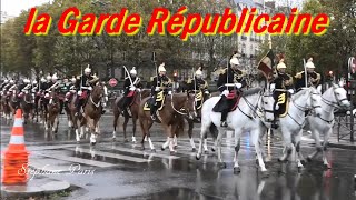 retour du régiment de cavalerie de la garde républicaine [upl. by Nwahsuq573]