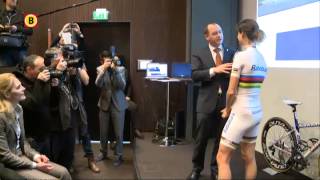 Marianne Vos blikt vooruit met Raboploeg [upl. by Hpesojnhoj]