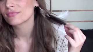 Réaliser une Boucle doreilles en Plume version 1  native style feather earrings [upl. by Aiselad]