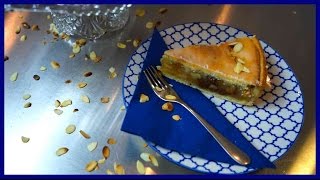 Gedeckter Apfelkuchen  Klassischer Apfelkuchen mit Mürbeteig und Rosinen  Kuchenfee [upl. by Eyma]