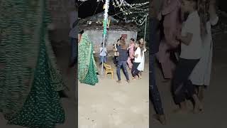 ઢોલ વાગે રે ગુજરાતી youtubeshorts garbadanc folkdance garbagarba song funny PushpaNLife [upl. by Lukas489]