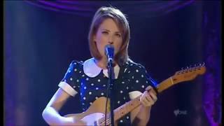 Emma Louise  quotJunglequot on Rockwiz [upl. by Chaiken]