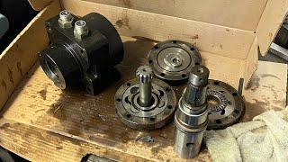 Diagnosing a leak in a hydraulic wheel motor [upl. by Wager721]