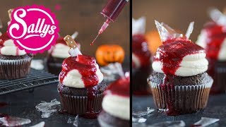 Halloween Oreo Cupcakes mit Blut und Glassplittern  Sallys Welt [upl. by Chilcote652]