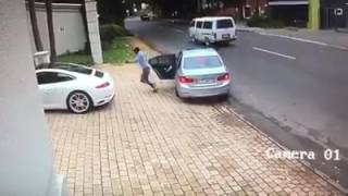 Porsche driver outwits armed hijackers in Johannesburg [upl. by Illak586]