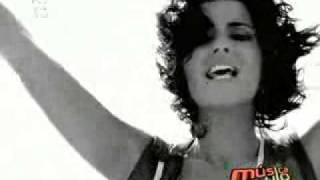 Nelly Furtado  En las manos de Dios [upl. by Aseeral]