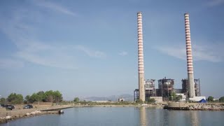 Piombino abbattute le due ciminiere di unex centrale Enel [upl. by Jennica]