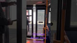 11354 Stagecoach London  Broken doors londonbus [upl. by Jamil156]