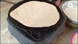 Aloo Ka Paratha Recipe  Crispy Paratha  آلو کا پراٹھا بنانے کا طریقہ [upl. by Elwee]