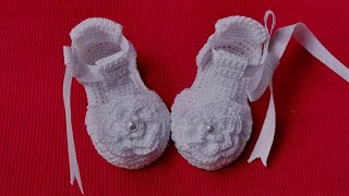 Zapatitos de bautizo tejidos a crochet paso a paso talla 2 a 5 meses de edad [upl. by Urdna66]