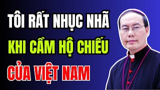 NHỤC NHÃ khi cầm hộ chiếu VIỆT NAM cộng đồng nói gì  Duy Ly Radio [upl. by Rdnaskela]