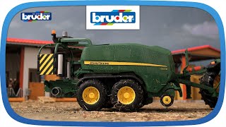 John Deere C441R  02032  Bruder Spielwaren [upl. by Ilsa]