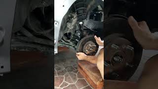 cara melepas drive shaft sebelah kanan mobil BRV  How to remove drive shaft Shorts automobile [upl. by Lux686]