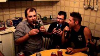 Improvvisazione con bottiglie di birra The Vad Vuc [upl. by Sedlik181]