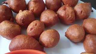 Mysore bajji soft గా crispy గామైసూర్ బోండా  Mysore bonda  Mysore bajji recipe [upl. by Essirahc]