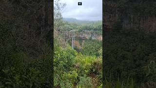 Viajeando por la cascada de Chamarel [upl. by Gabor325]