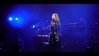 Freya Ridings  Weekends Live At The Apollo 🚀 [upl. by Clougher67]