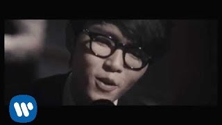 Khalil Fong 方大同  Romeo Official Music Video [upl. by Wendalyn872]