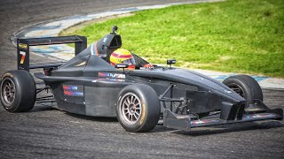 Corso di Guida Sportiva su Formula 4 BMW FB02  Liveinup [upl. by Eisyak386]