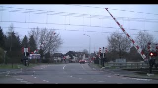 Timelapse SpoorwegovergangRRcrossing Boxtel Tongersestraat NL [upl. by Anha346]