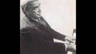 Artur Schnabel plays Beethoven Sonata No 1 in F minor Op 2 No 1 [upl. by Pengelly]