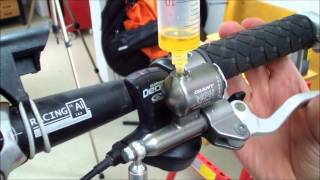 How to replace the brake fluid in hydraulic bicycle disc brakes Tutorial 002 [upl. by Eliak]